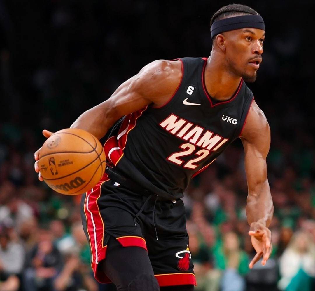 包含弗赛堡客场输球，主帅面临解雇危机的词条