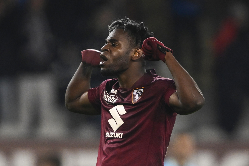 关于亚特兰大客场战胜都灵，保持领先优势的信息