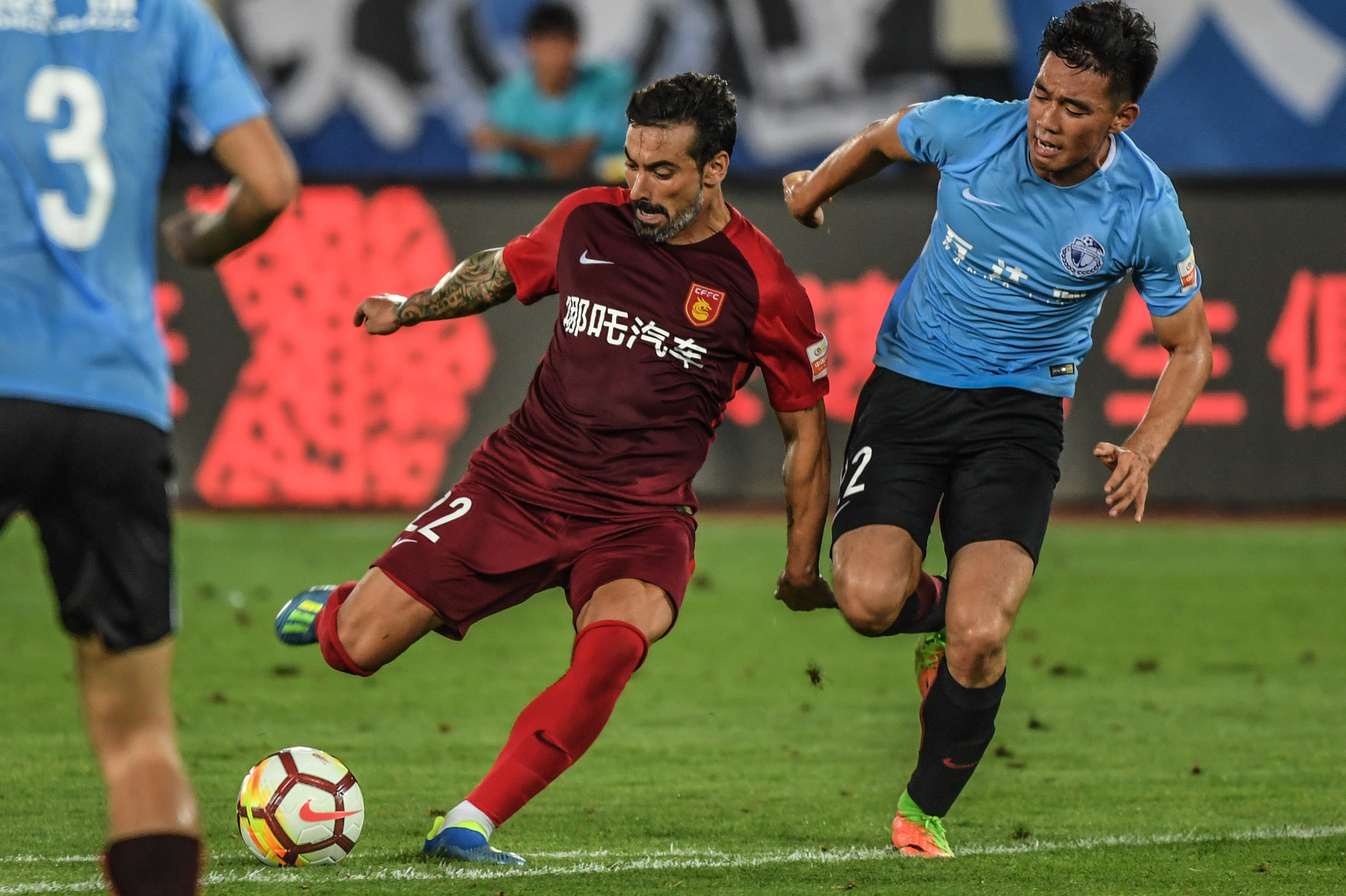 河北华夏主场力克大连一方，保持主场优势的简单介绍