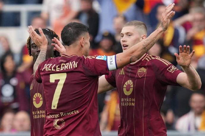 开云APP-罗马较量佛罗伦萨，球员们互有胜负