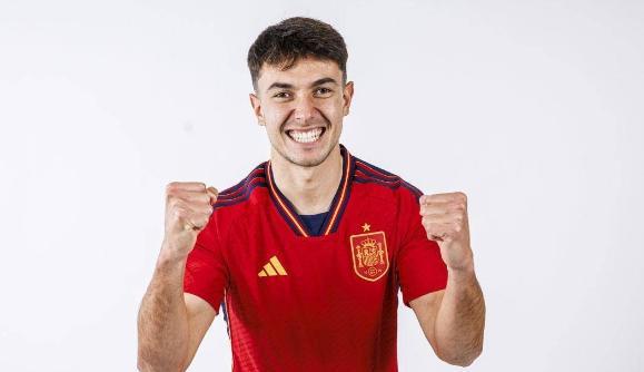包含西班牙国家队阵容调整，新人上位令人惊喜的词条