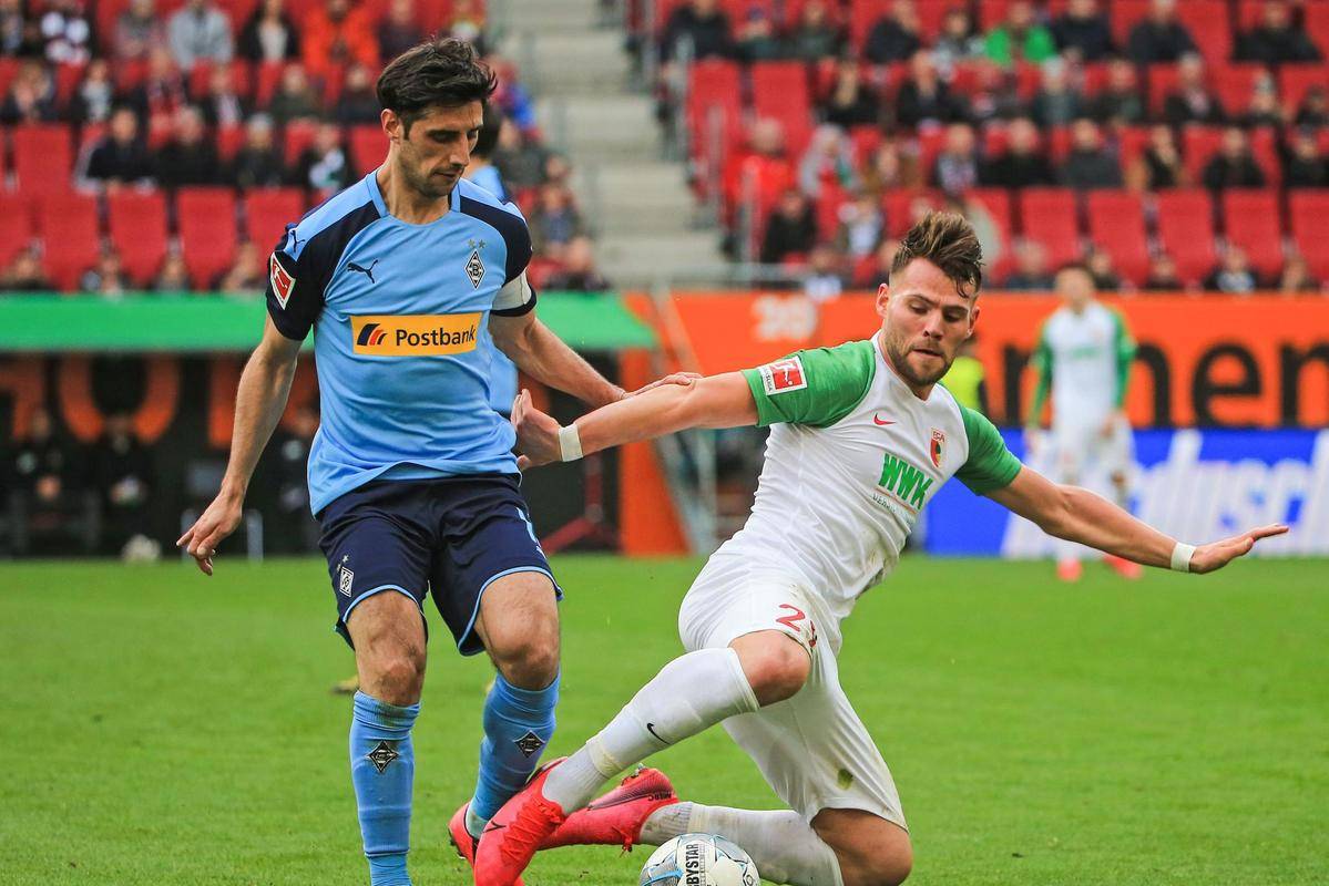 门兴格拉德巴赫绝杀，取得关键胜利的简单介绍