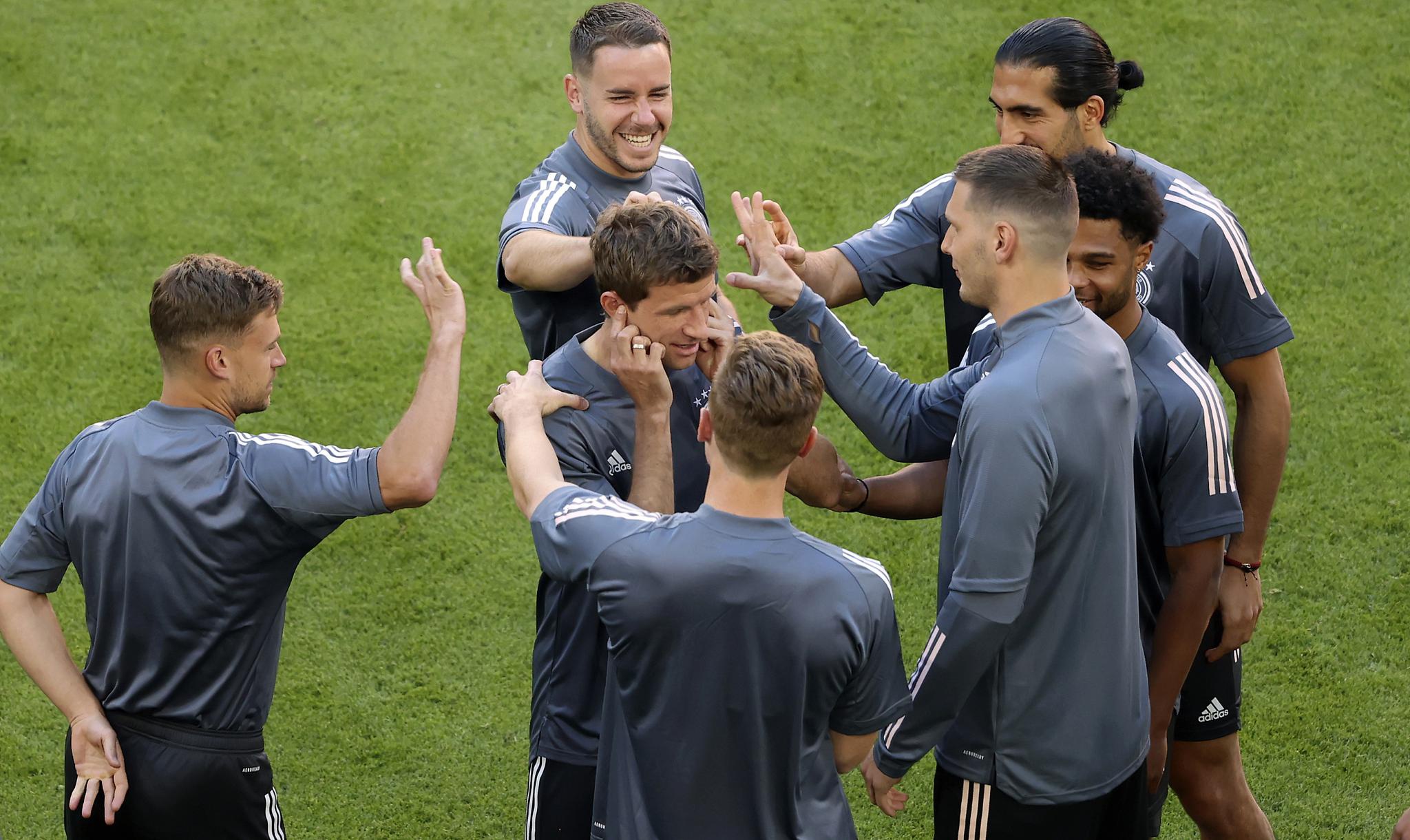 斯洛伐克队大败对手,实力差距明显 斯洛伐克队大败对手,实力差距明显