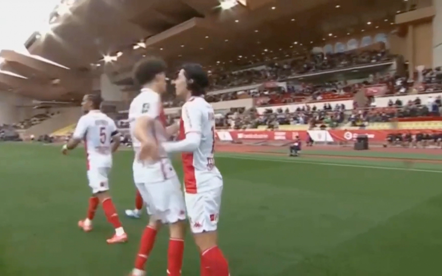 开云体育平台APP-摩纳哥不敌对手，球队备战不足未能拿下比赛