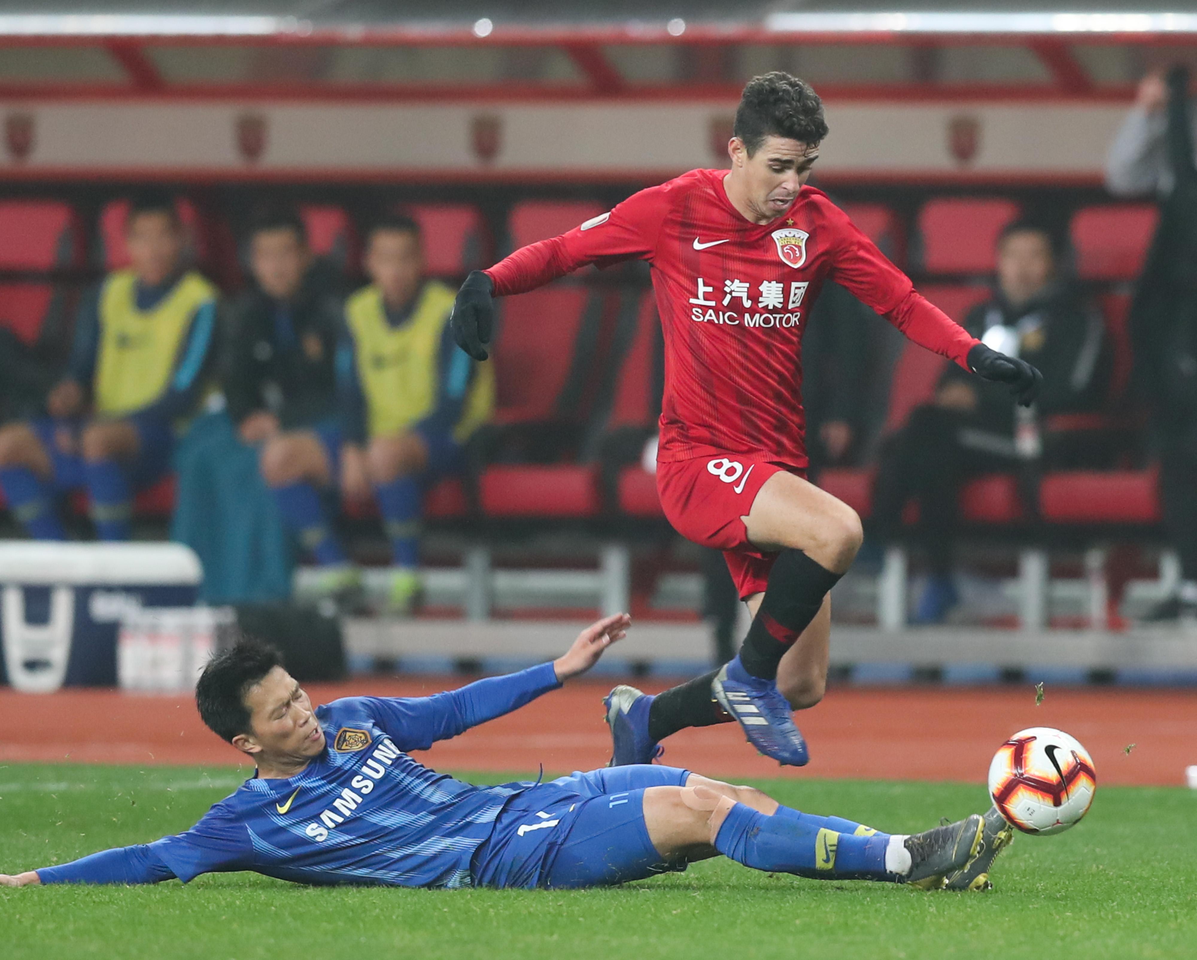 火焰蔓延：上海上港比战胜武里南联队的简单介绍