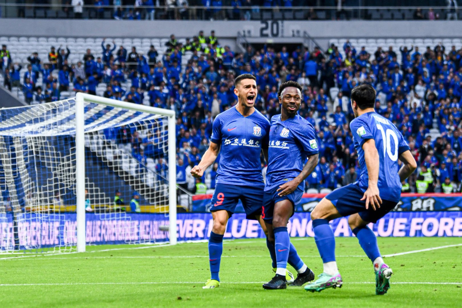 新援加盟球队,期待为球队带来变化 新援加盟球队,期待为球队带来变化