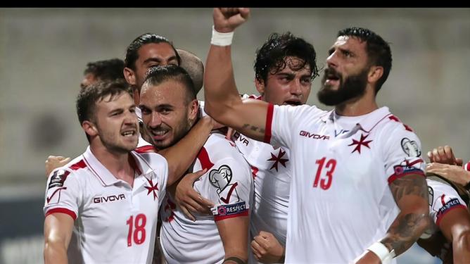 柏林联队平局收场,难得一分 柏林联队平局收场,难得一分