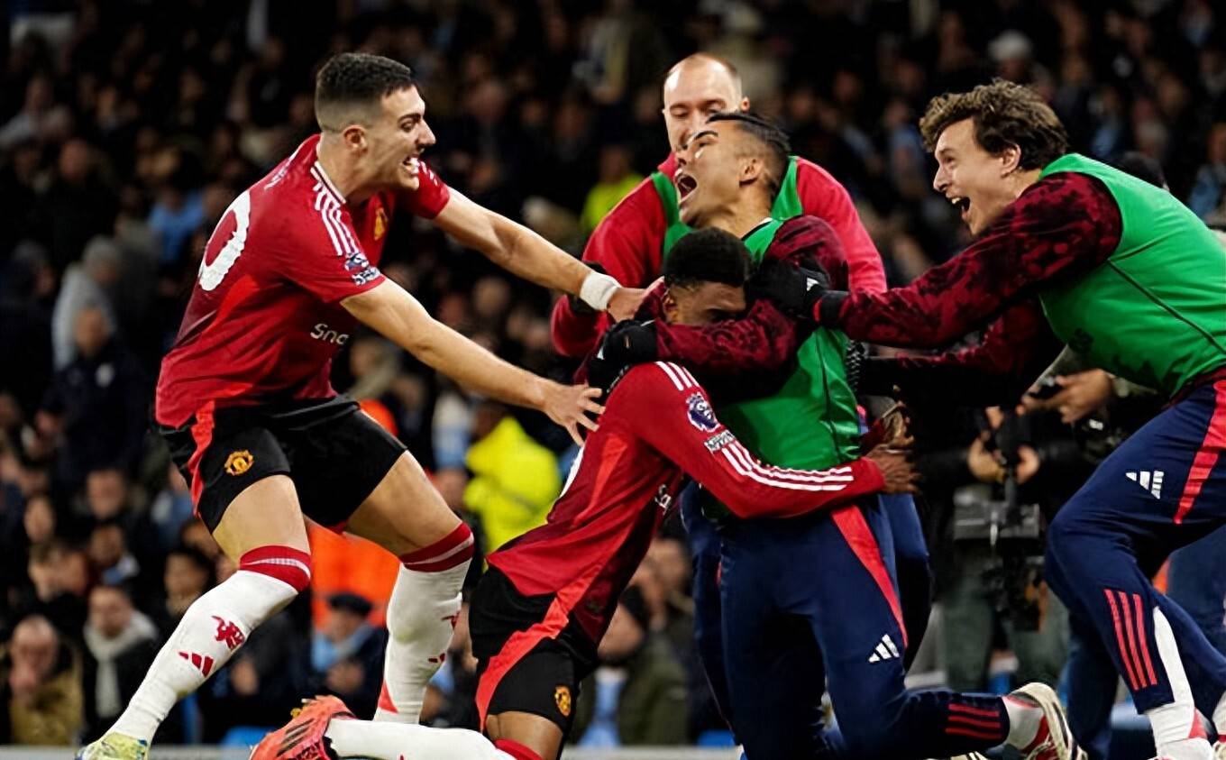 曼联险胜对手，成功晋级淘汰赛