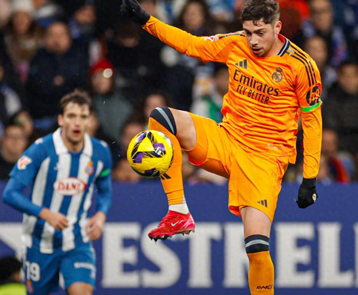 包含谢梅尔德助攻蒂亚戈，领头羊继续扩大领先优势的词条