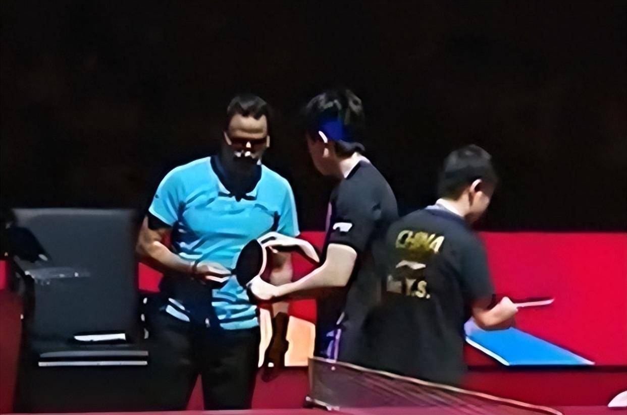 比赛剧情:比赛中的出人意料事件引发观众热议的简单介绍 比赛剧情:比赛中的出人意料事件引发观众热议的简单介绍