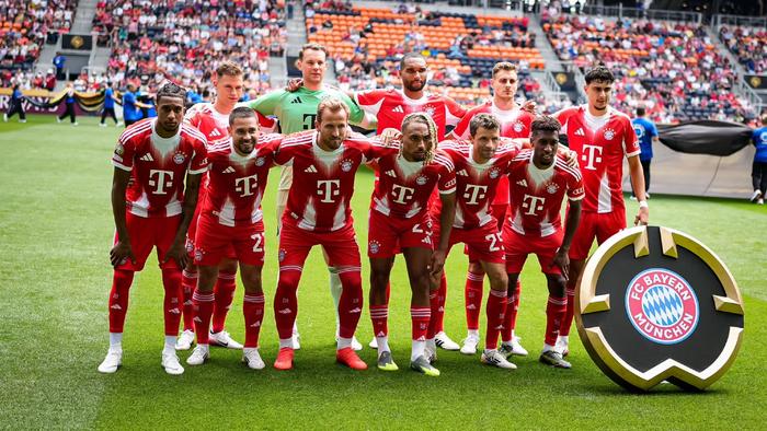 关于拜仁慕尼黑狂胜亚特兰大，夺得小组第一的信息