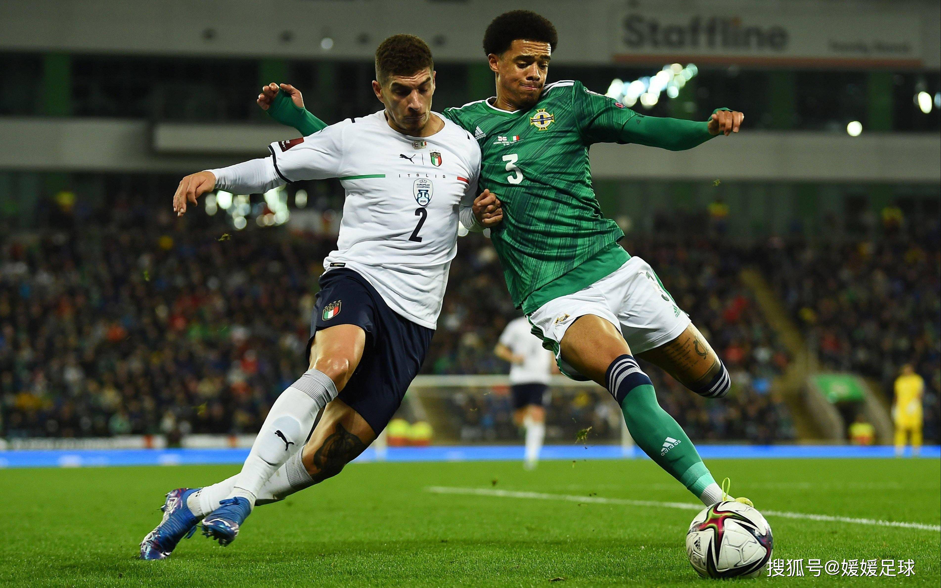 开云体育下载-世界级足球赛事，球场上掀起热潮