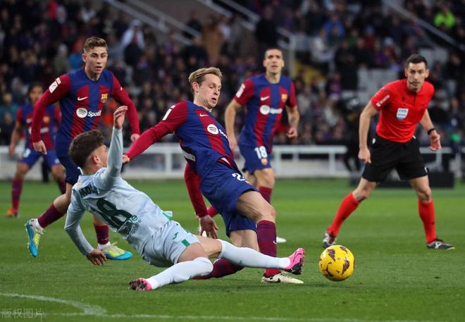 关于赫塔菲主场作战，遭遇难以逾越的壁垒的信息