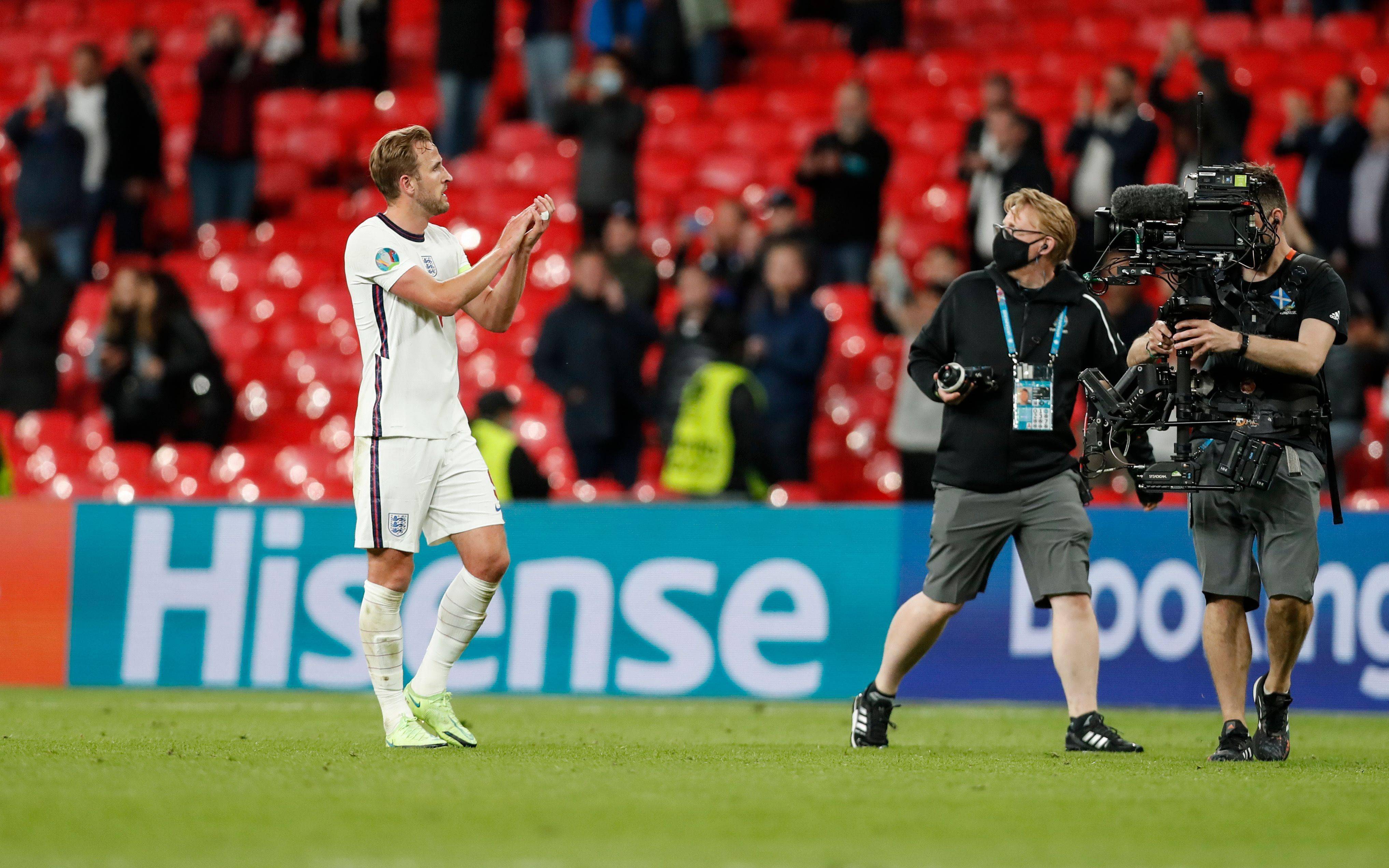 欧预赛双雄对阵:实力角逐再次上演 欧预赛双雄对阵:实力角逐再次上演