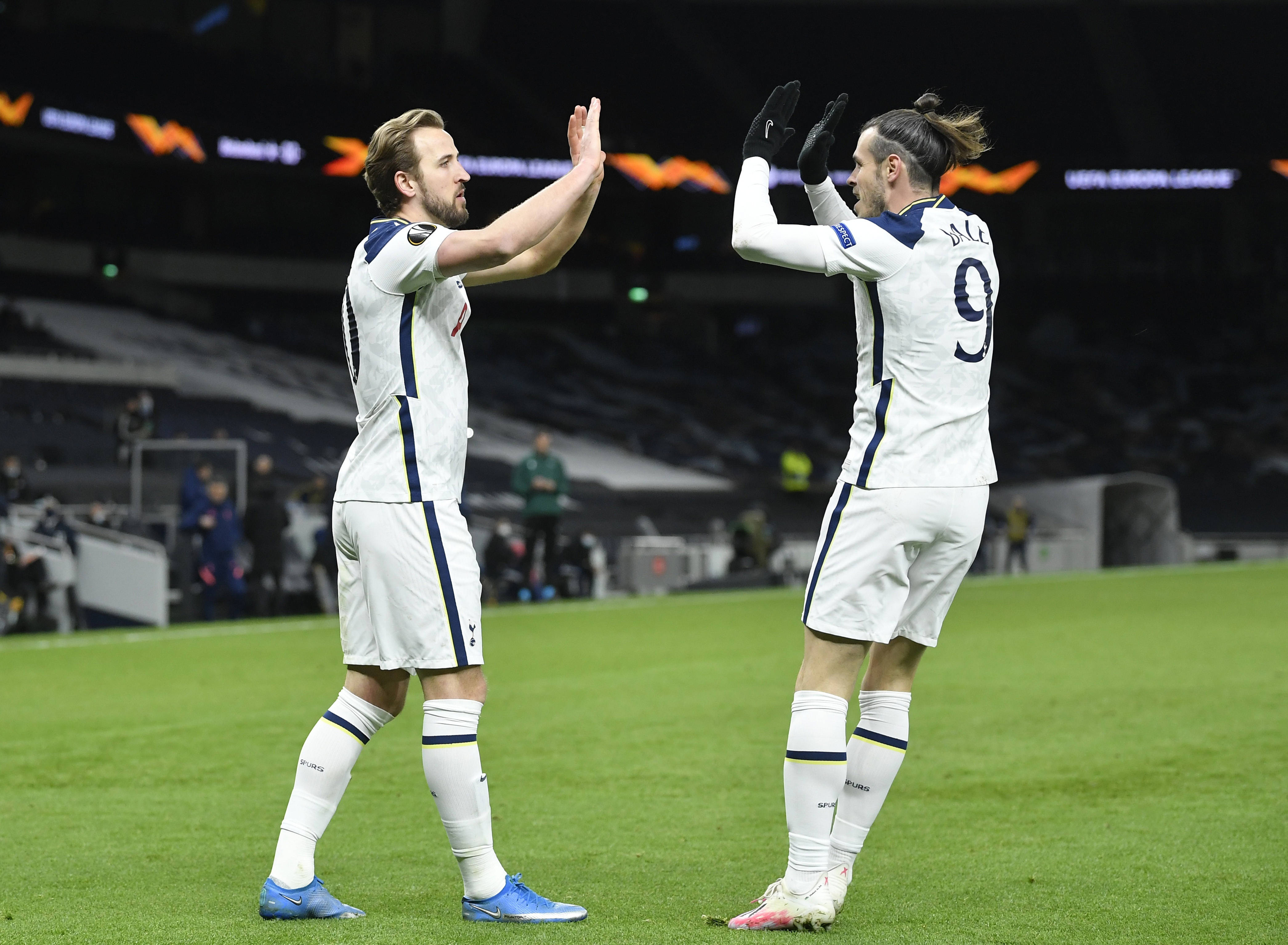 热刺豪取三分,全队士气高涨 热刺豪取三分,全队士气高涨