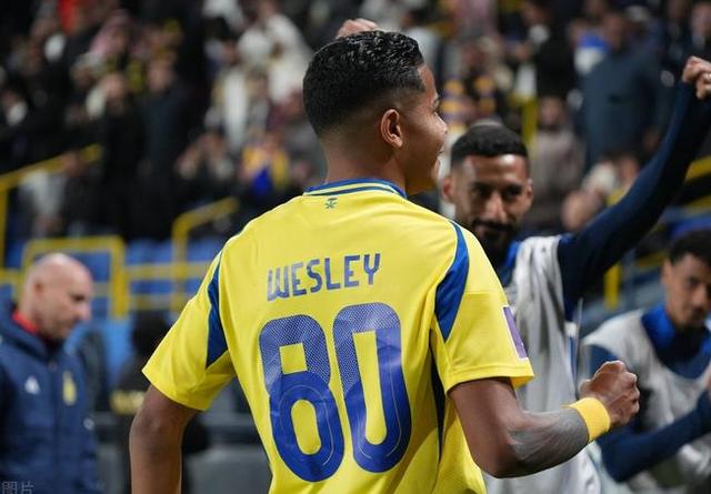 澳洲球队奋力拼搏，成功晋级四强的简单介绍