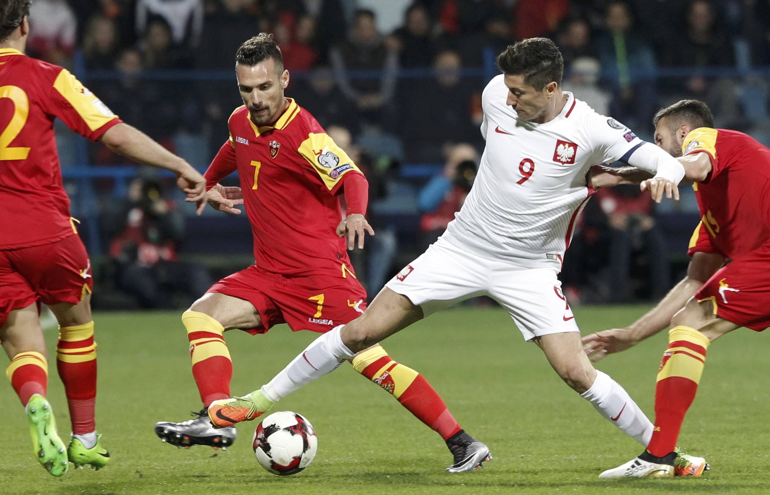 开云体育官网-欧洲足球职业联赛中球队实力平分秋色