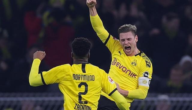 波兰队在关键时刻挺身而出,赢得晋级机会 波兰队在关键时刻挺身而出,赢得晋级机会