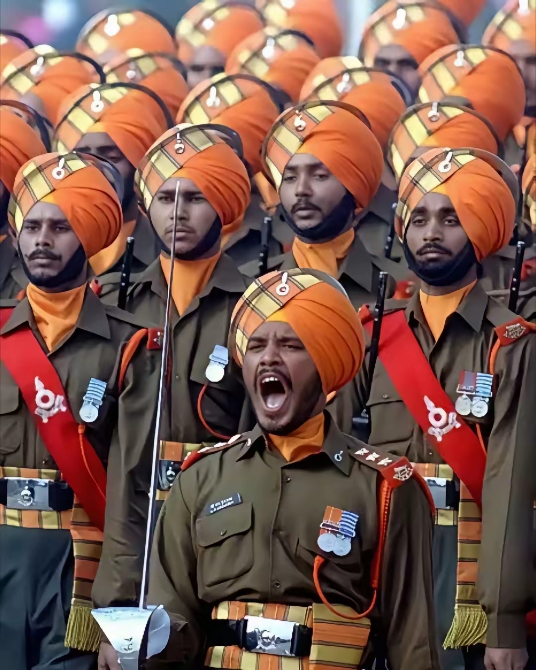 印度选手如鹰擒瞻，射箭比赛场上展现霸气