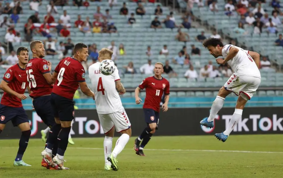 乌克兰球队成功晋级淘汰赛阶段 乌克兰球队成功晋级淘汰赛阶段