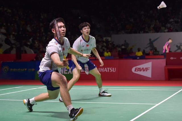 羽毛球男双决赛:徐晨浩王懿律夺金 羽毛球男双决赛:徐晨浩王懿律夺金