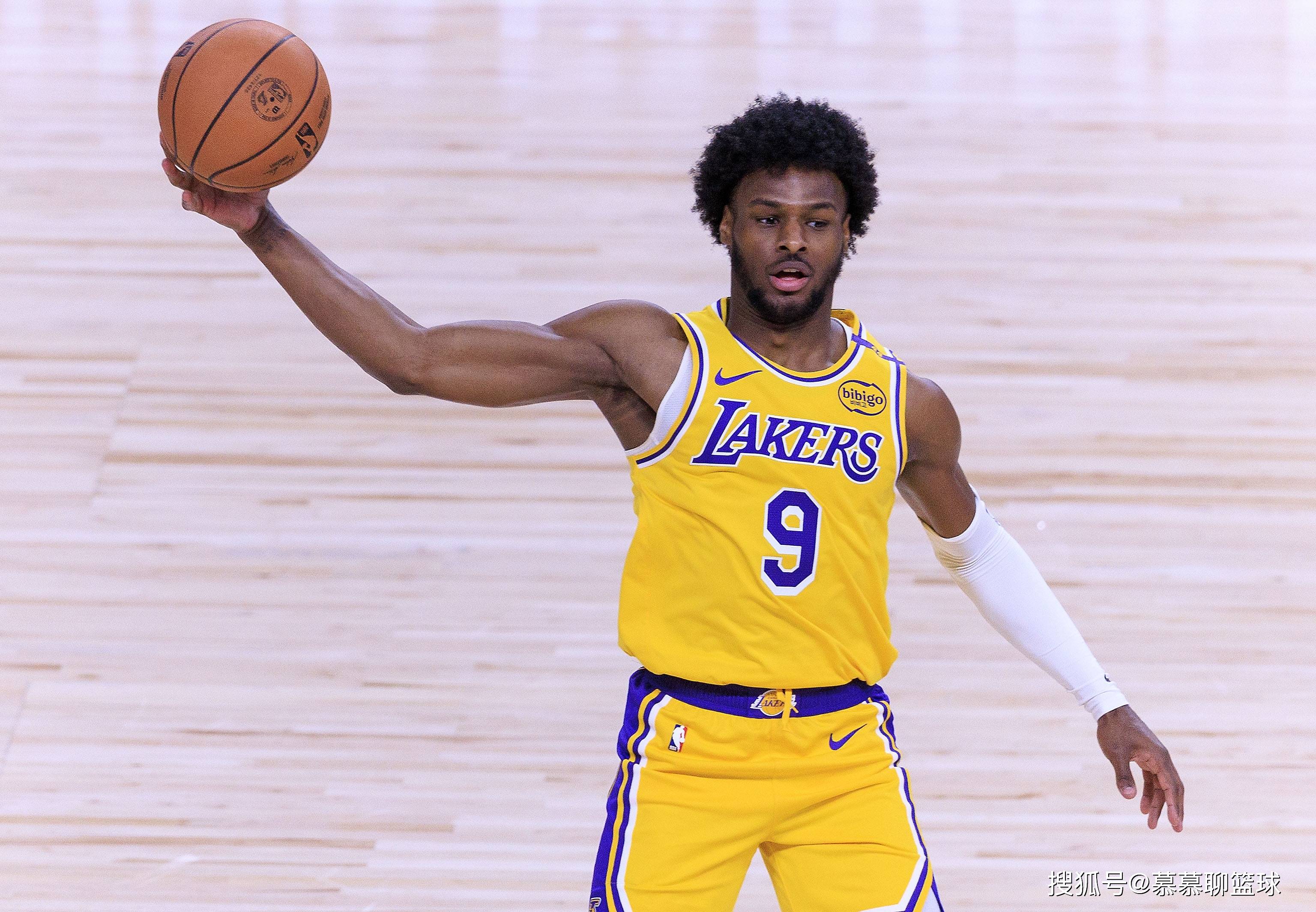 开云体育官网-NBA常规赛开始：湖人首战力克勇士