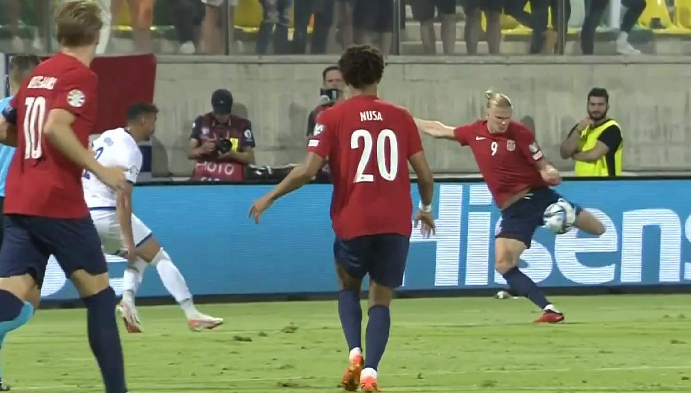 挪威队实现惊险胜利，晋级欧锦赛决赛