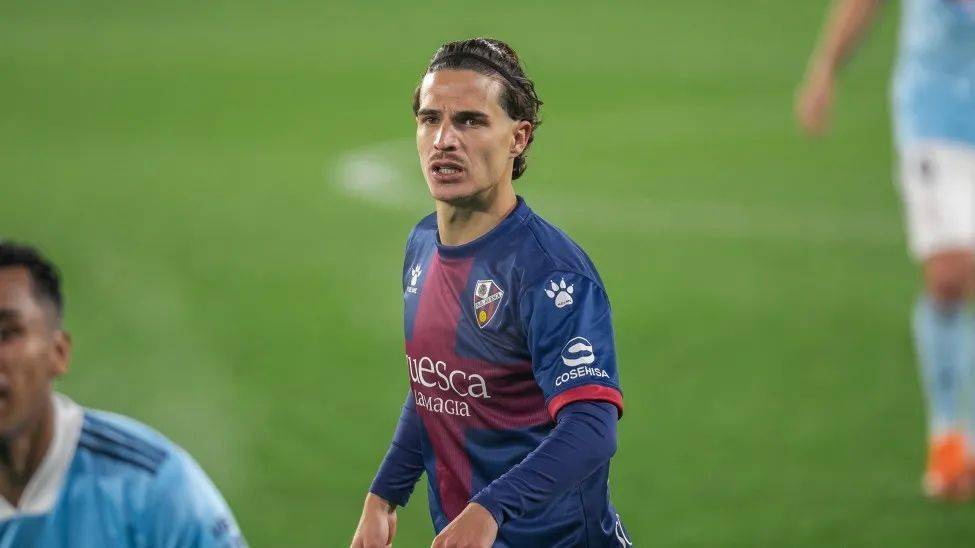 韦斯卡主场告捷,继续保持争冠劲头 韦斯卡主场告捷,继续保持争冠劲头