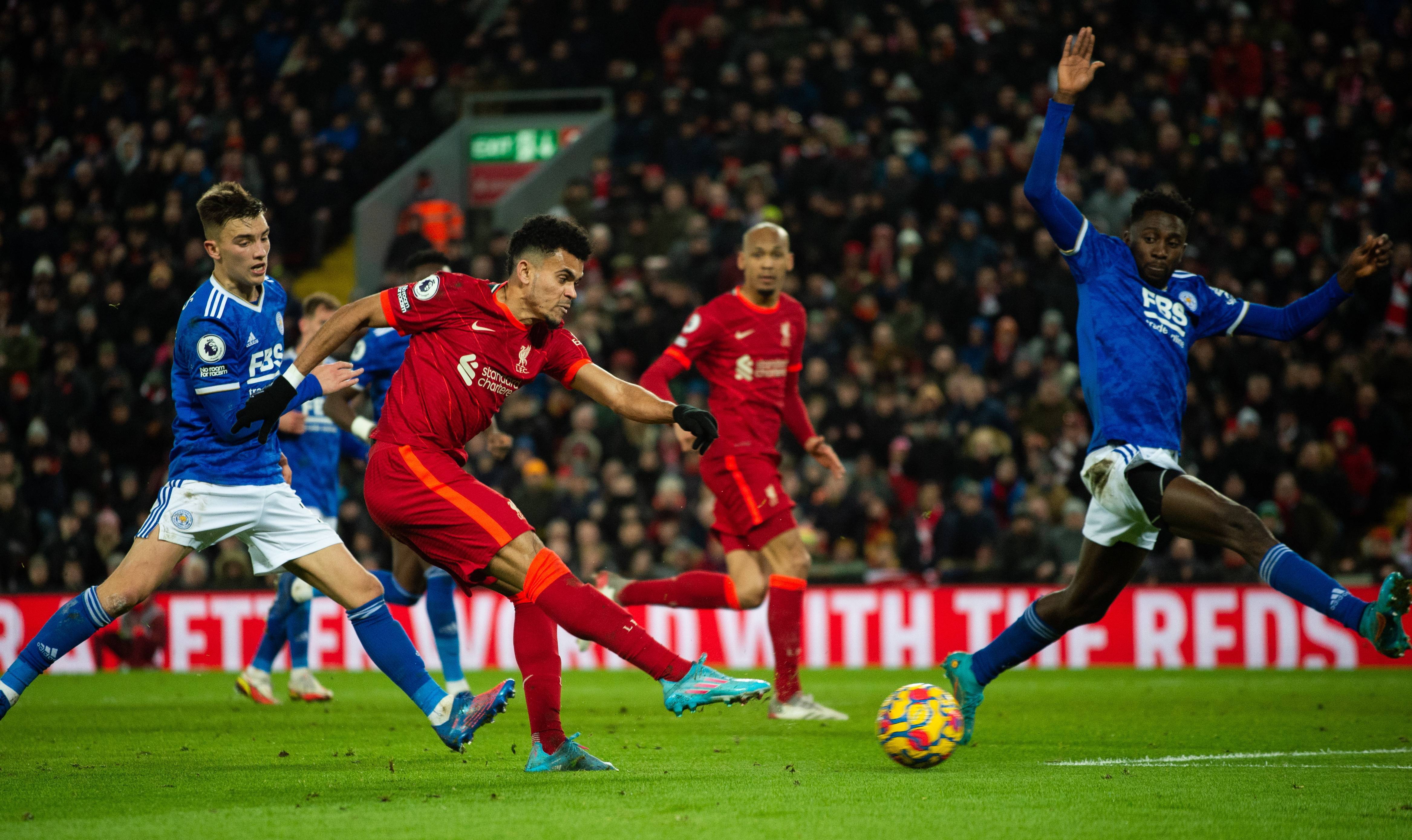 阿森纳队员备战下一轮英式足球比赛