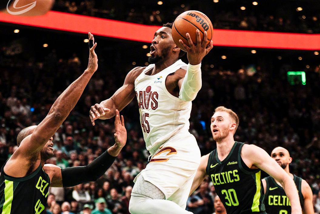 开云下载-活塞大破凯尔特人，卡德维尔表现不凡