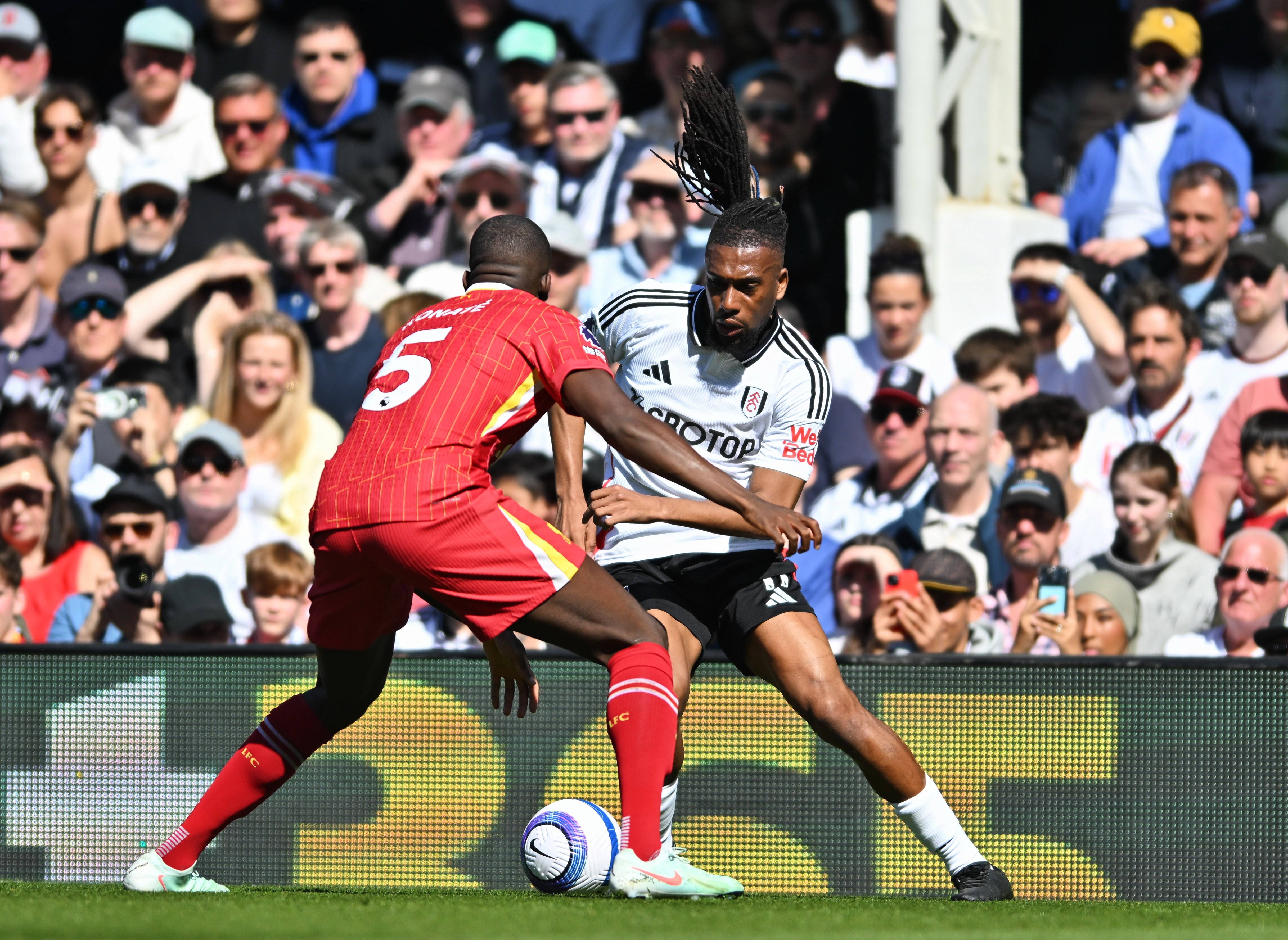 利物浦客场大胜富勒姆，继续领跑积分榜的简单介绍
