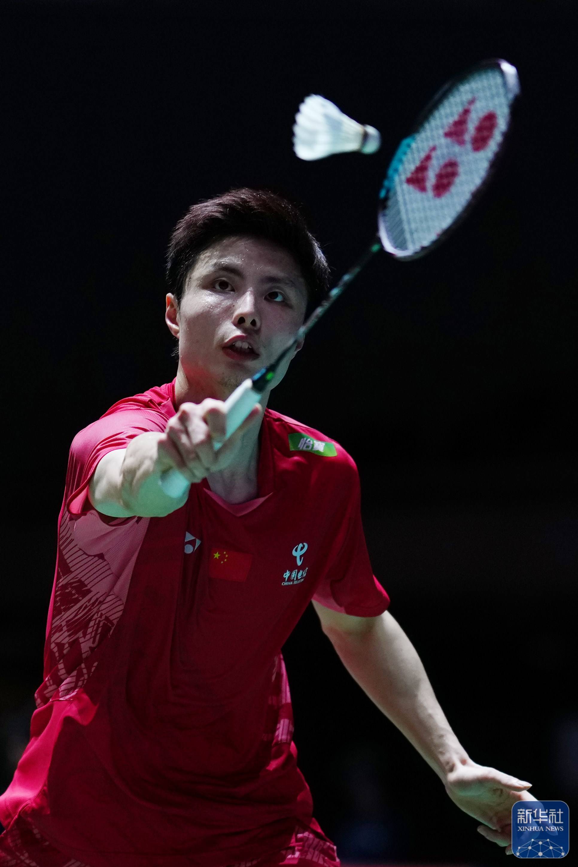 开云体育-羽毛球亚锦赛决胜局揭晓，日本选手实力斩获冠军