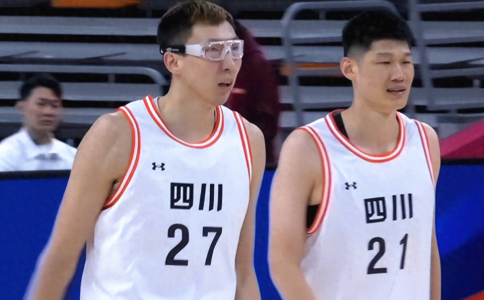 开云官网-福建队碾压独行侠，周琦状态火热的简单介绍