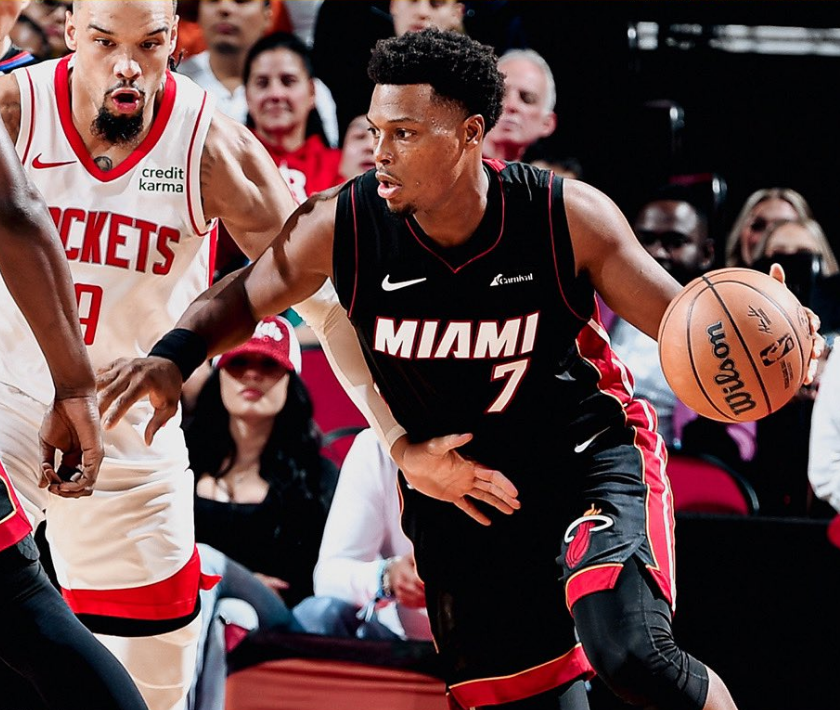 天津队险胜热火，范弗利特关键制胜的简单介绍