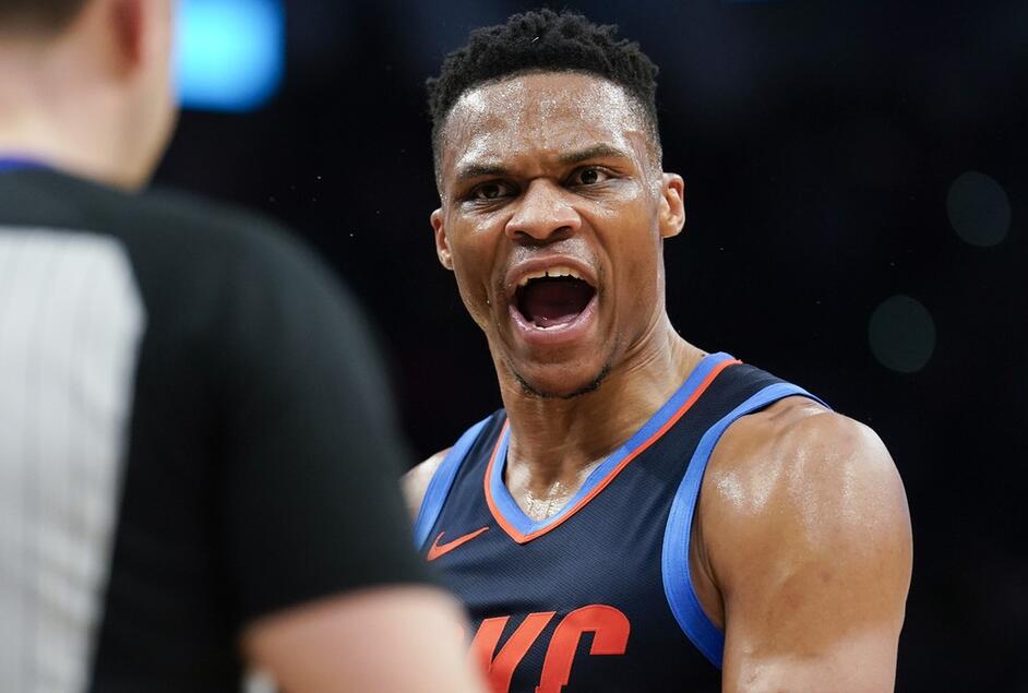 灰熊轻取四川队，乔治惊艳四座的简单介绍